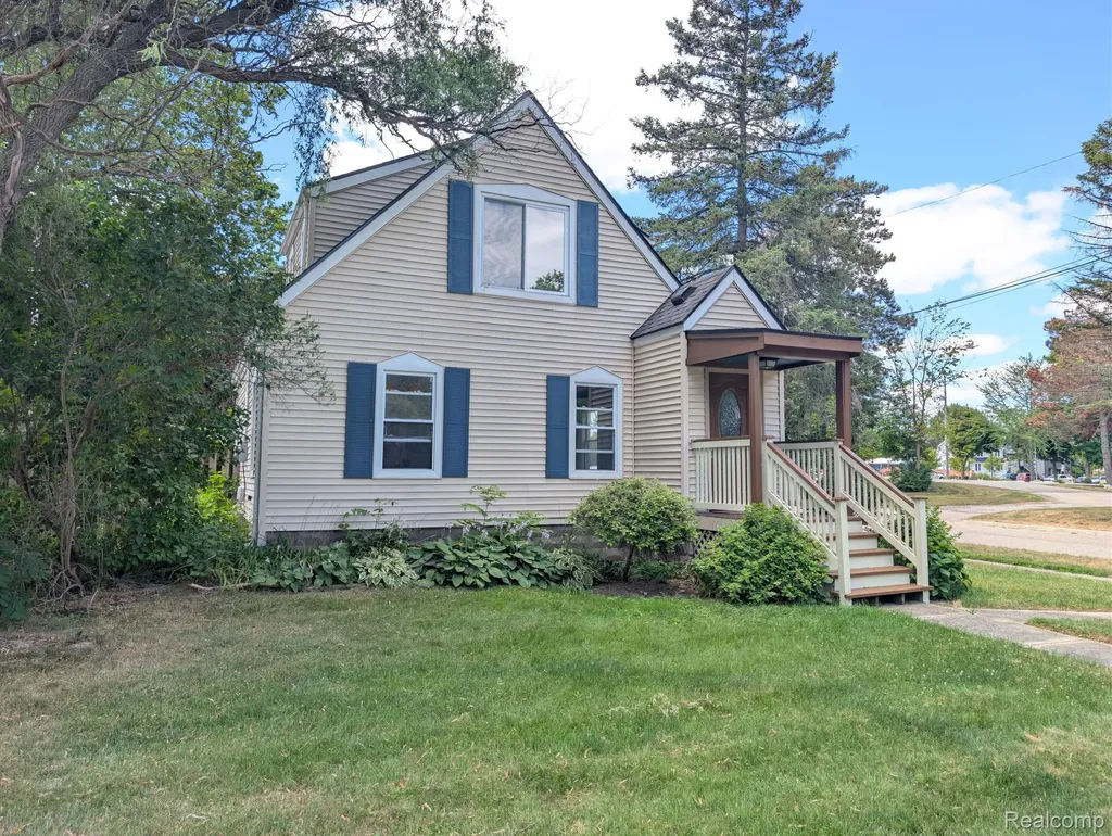 11802 Stuart Street Grand Blanc City MI 48439