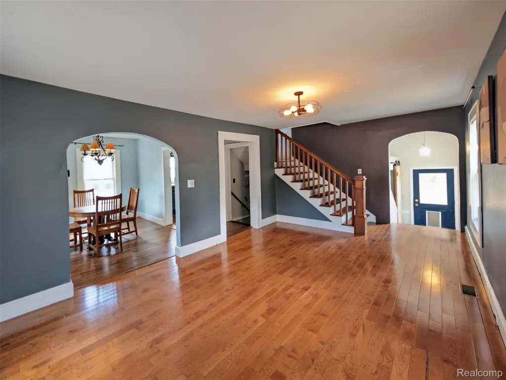 11802 Stuart Street Grand Blanc City MI 48439