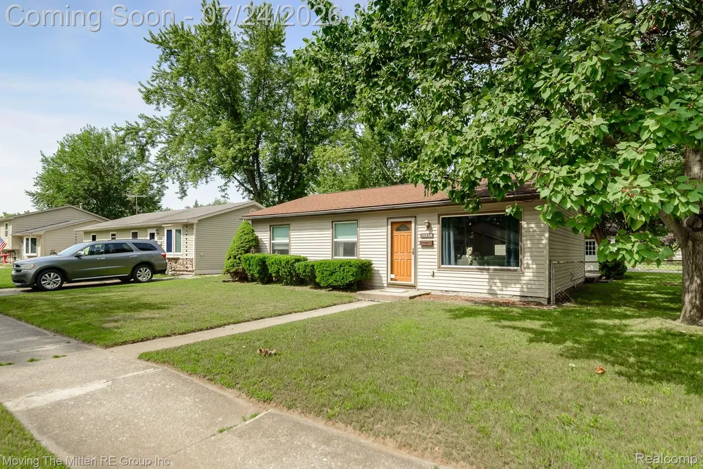 15538 Woodmont Street Romulus City MI 48174