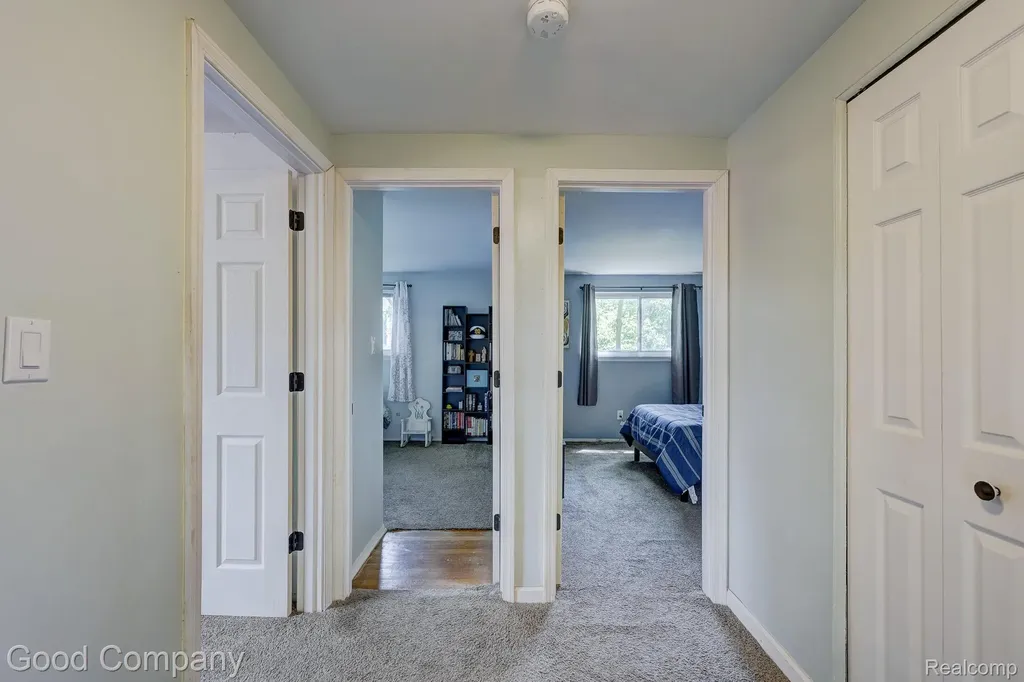 2410 E Lincoln Avenue Royal Oak City MI 48067