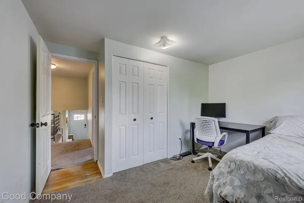 2410 E Lincoln Avenue Royal Oak City MI 48067