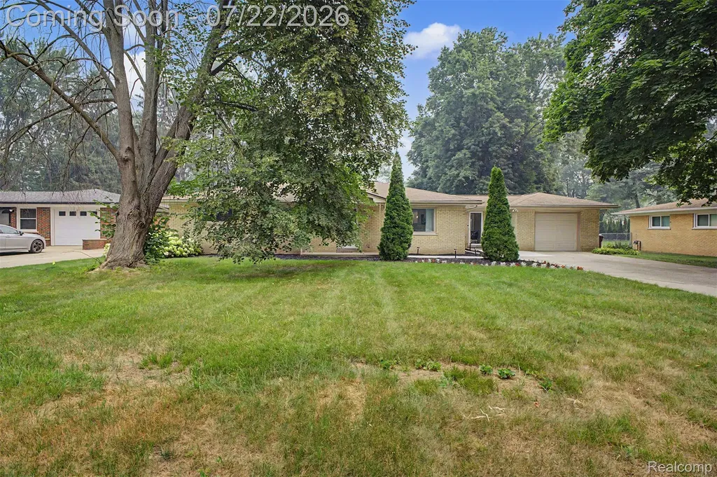 5577 Althea Street Shelby Charter Township MI 48316