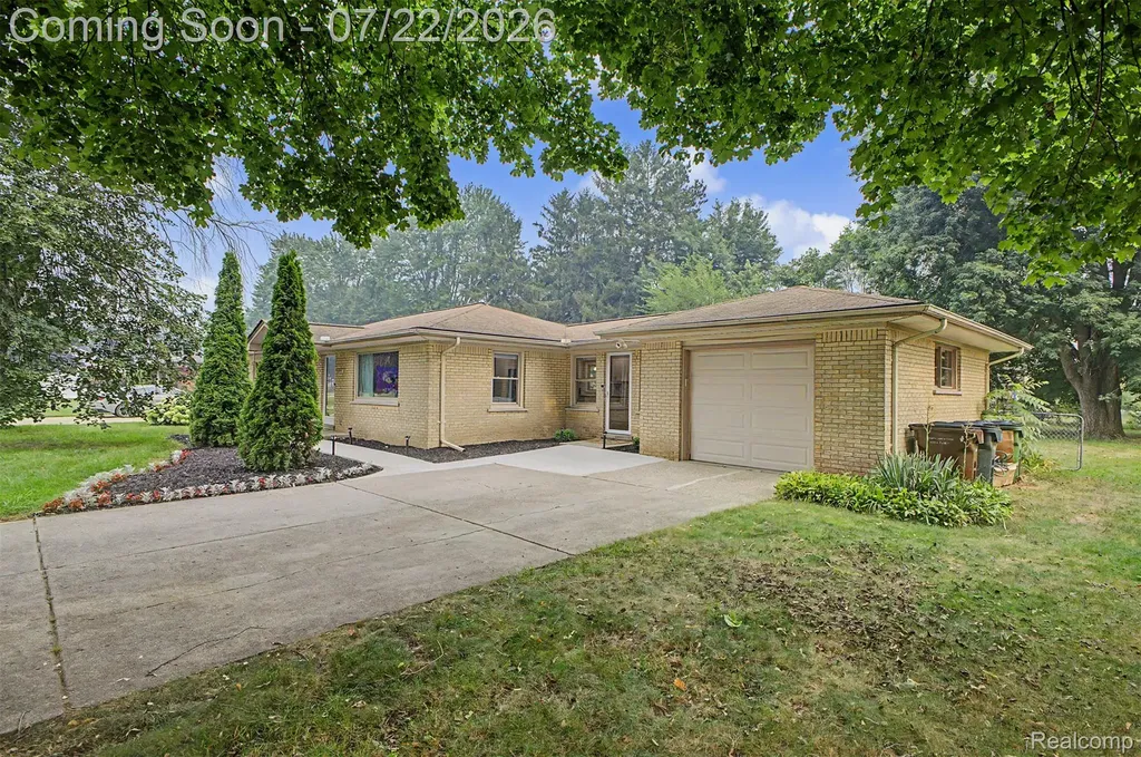 5577 Althea Street Shelby Charter Township MI 48316