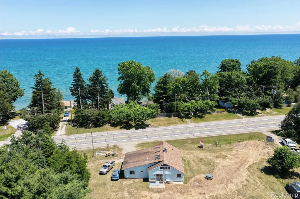 2898 Lakeshore Road Sanilac Township MI 48401