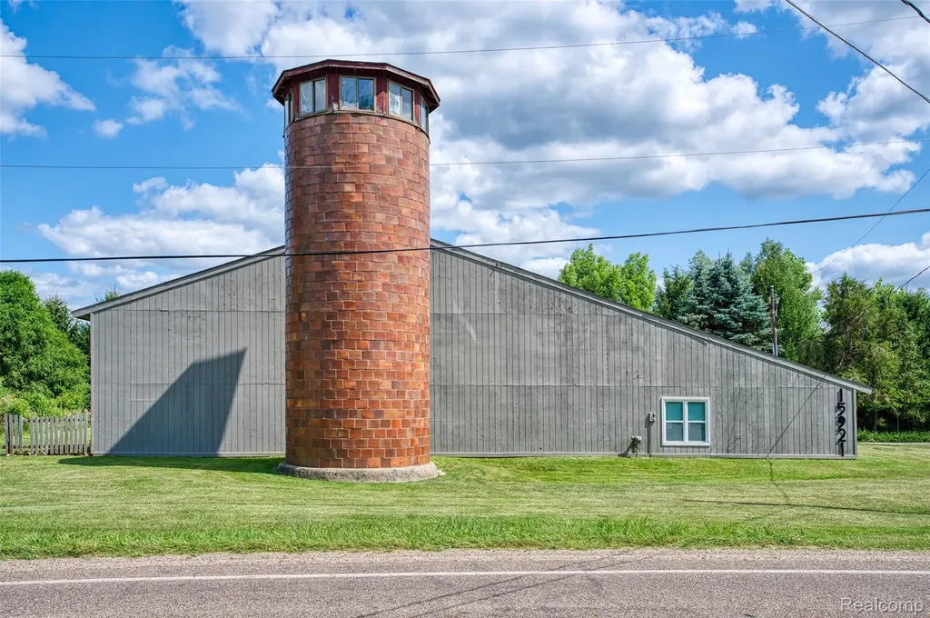 15921 W M 36 Unadilla Township MI 48169