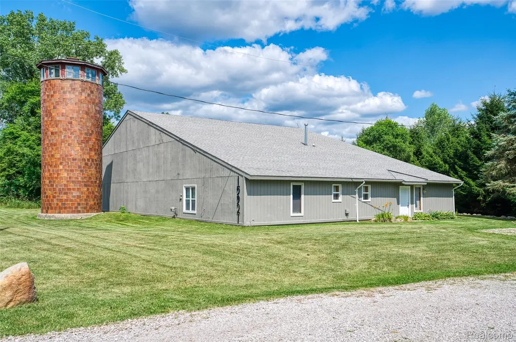 15921 W M 36 Unadilla Township MI 48169
