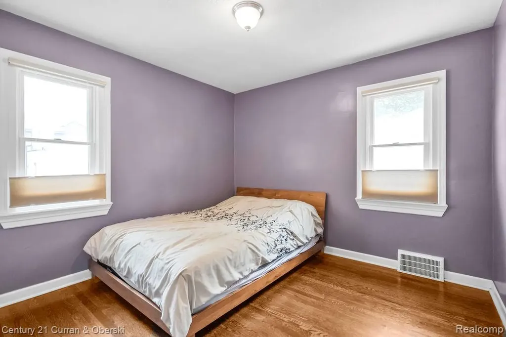 22510 Cherry Hill Street Dearborn City MI 48124