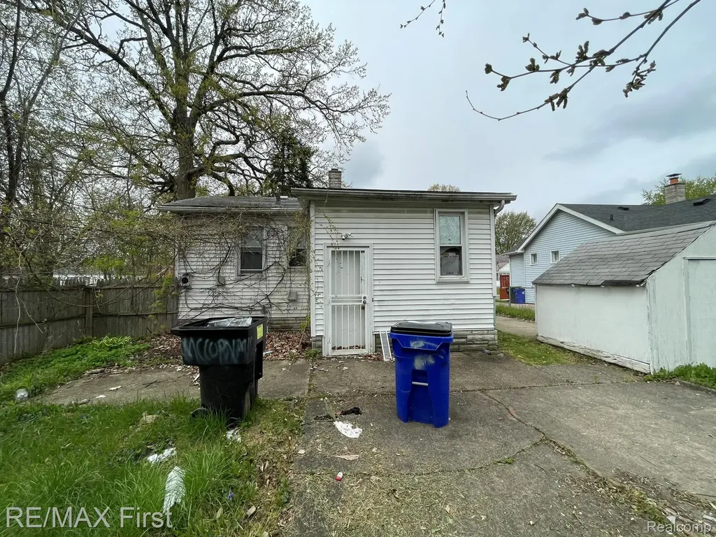 6184 Guilford Street Detroit City MI 48224