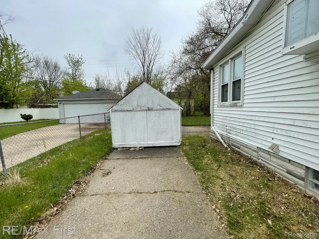 6184 Guilford Street Detroit City MI 48224