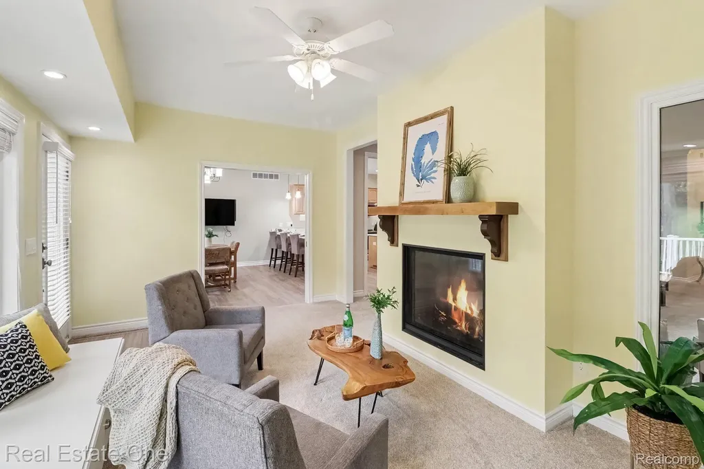 1755 Gray Twig Lane Milford Charter Township MI 48381