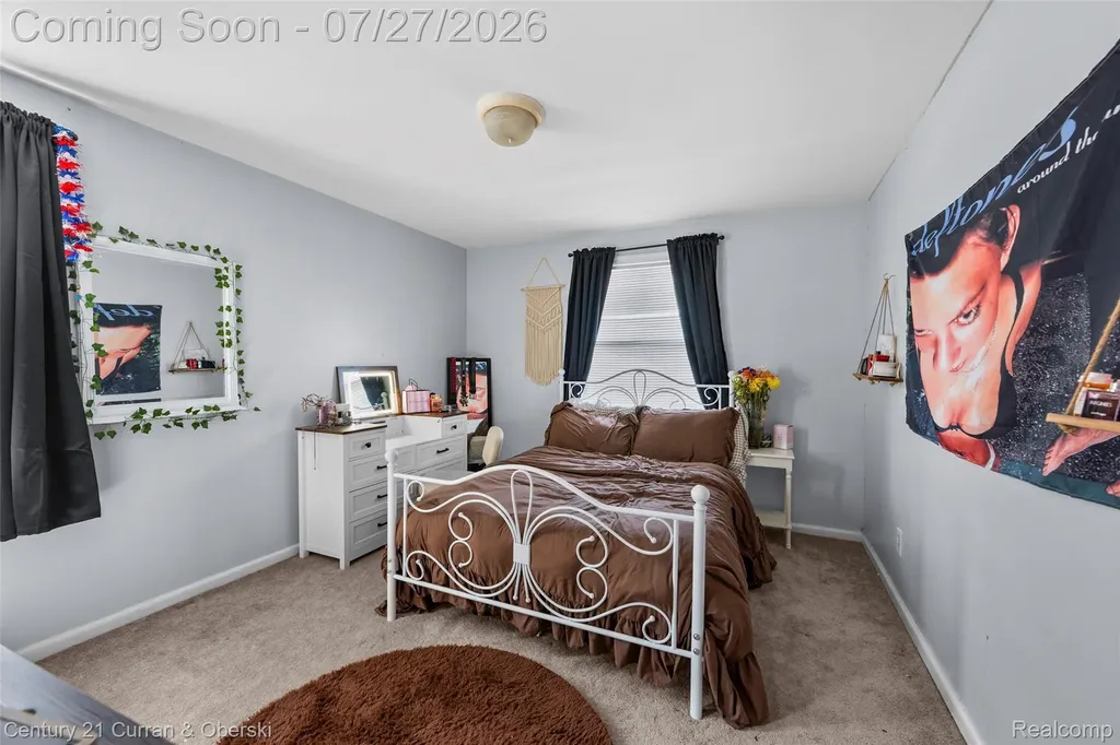 23828 Hollander Street Dearborn Heights City MI 48128