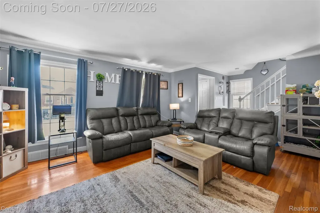 23828 Hollander Street Dearborn Heights City MI 48128