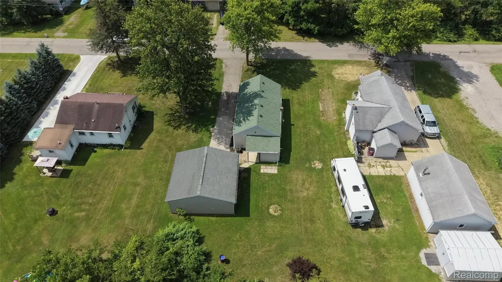 1815 Kilbourn Avenue Owosso City MI 48867