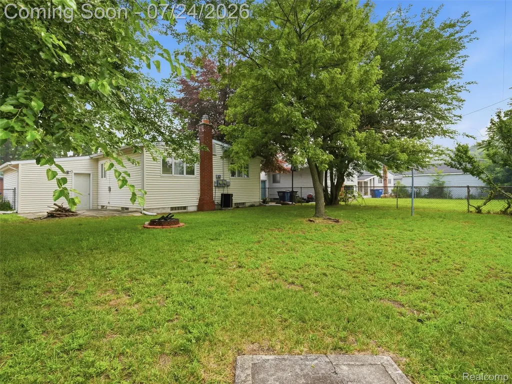 34167 Beechnut Street Westland City MI 48186