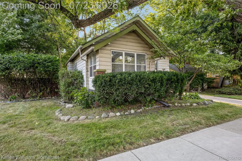 1600 Mclean Avenue Royal Oak City MI 48067