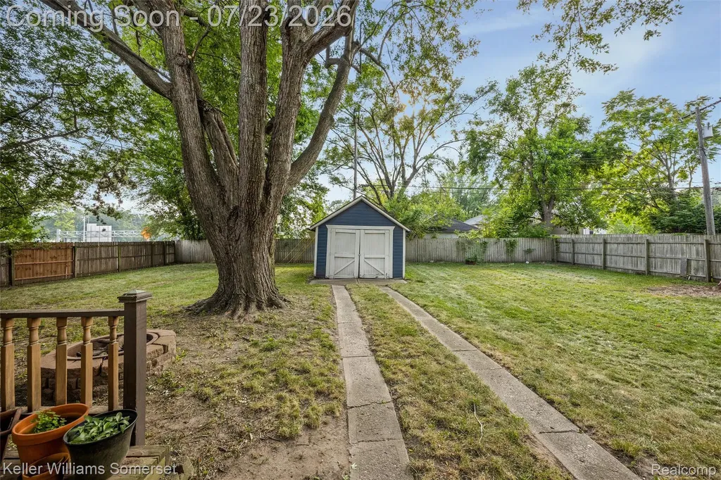 1600 Mclean Avenue Royal Oak City MI 48067