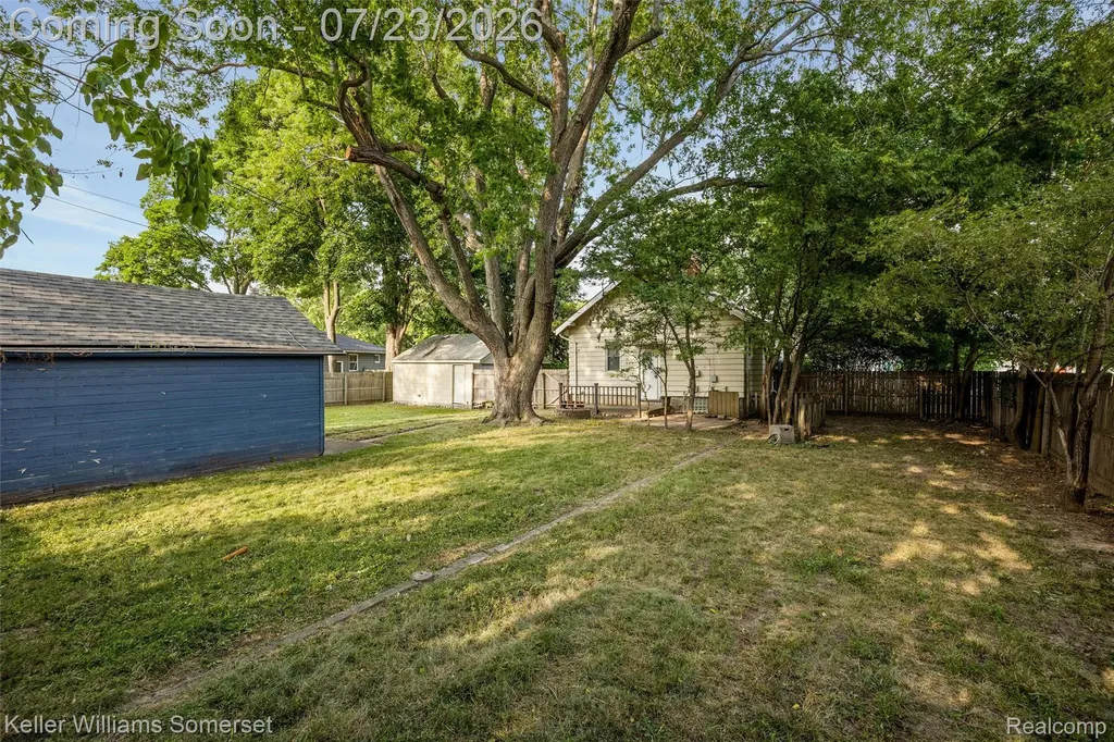 1600 Mclean Avenue Royal Oak City MI 48067