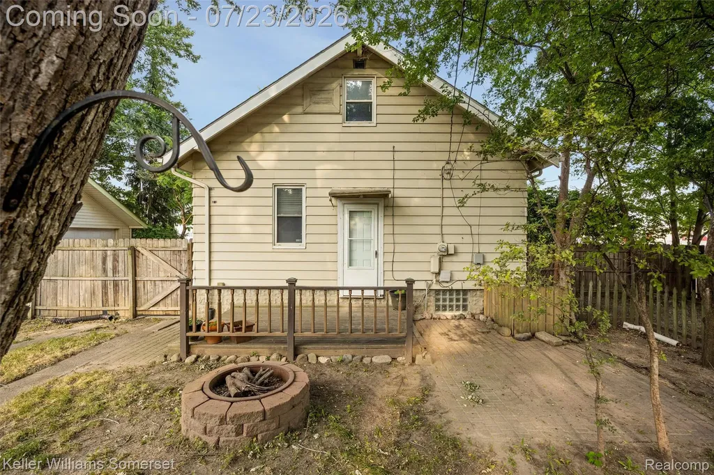 1600 Mclean Avenue Royal Oak City MI 48067