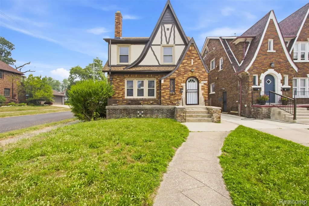 17214 Roselawn Street Detroit City MI 48221