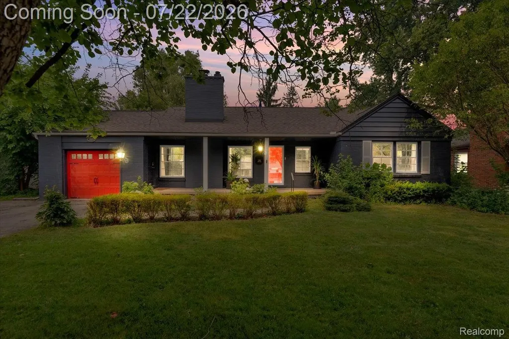 1591 E Maple Road Birmingham City MI 48009
