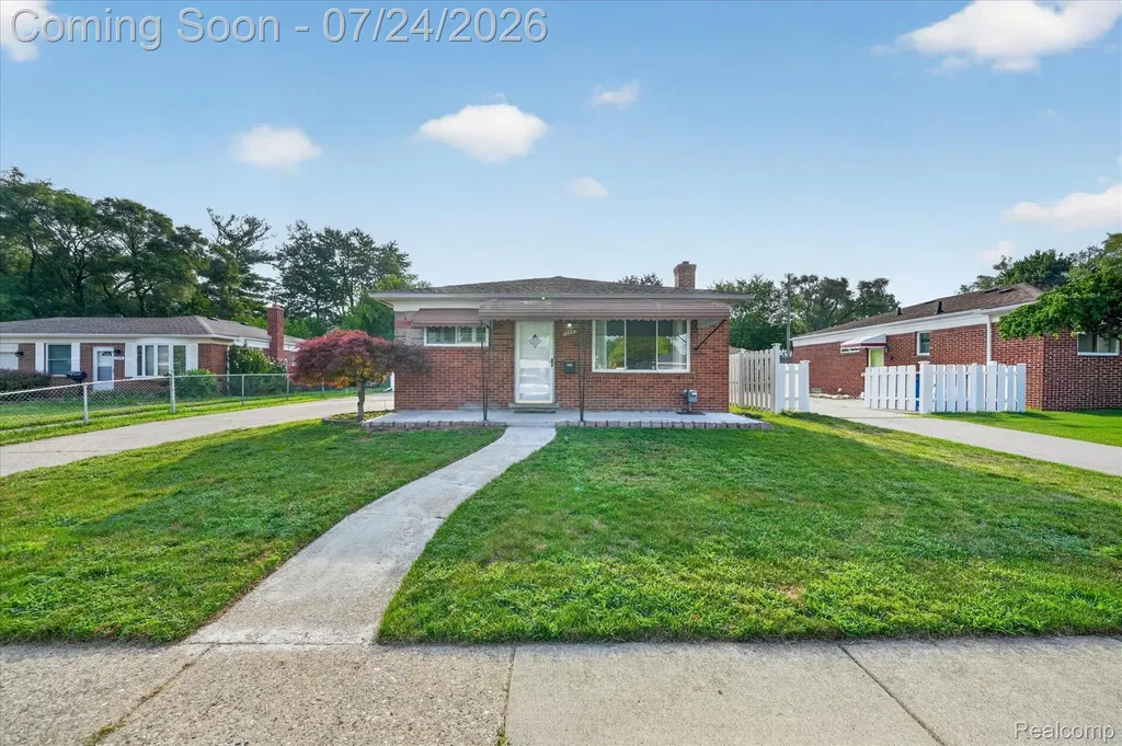 11252 Marsha Place Warren City MI 48089