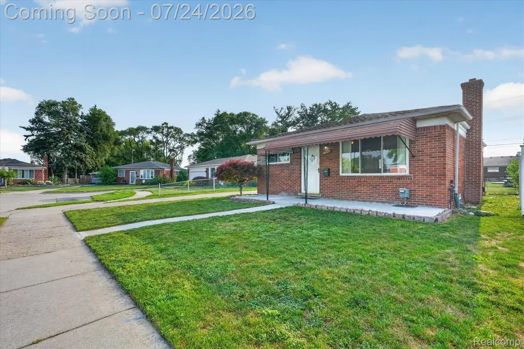 11252 Marsha Place Warren City MI 48089
