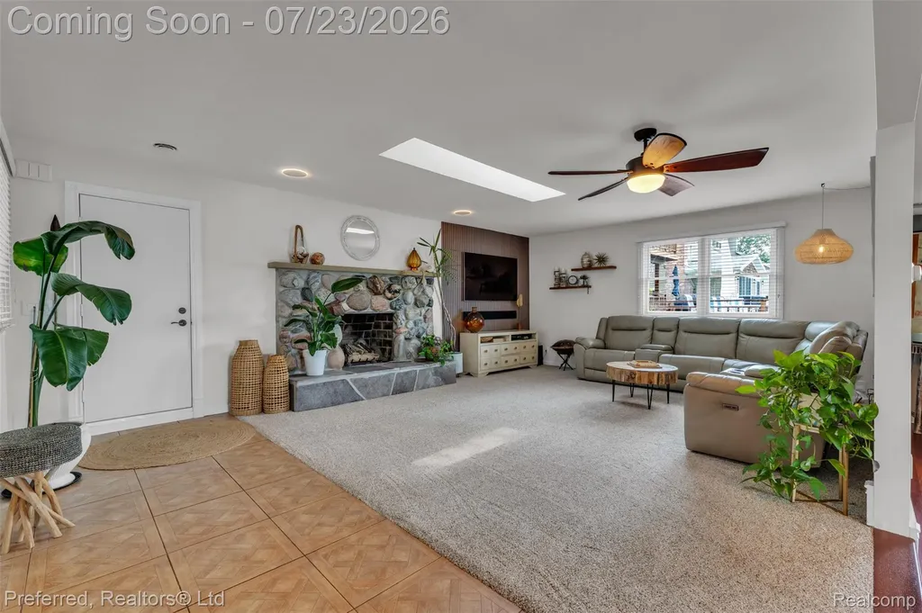 4337 Windiate Park Drive Waterford Charter Township MI 48329