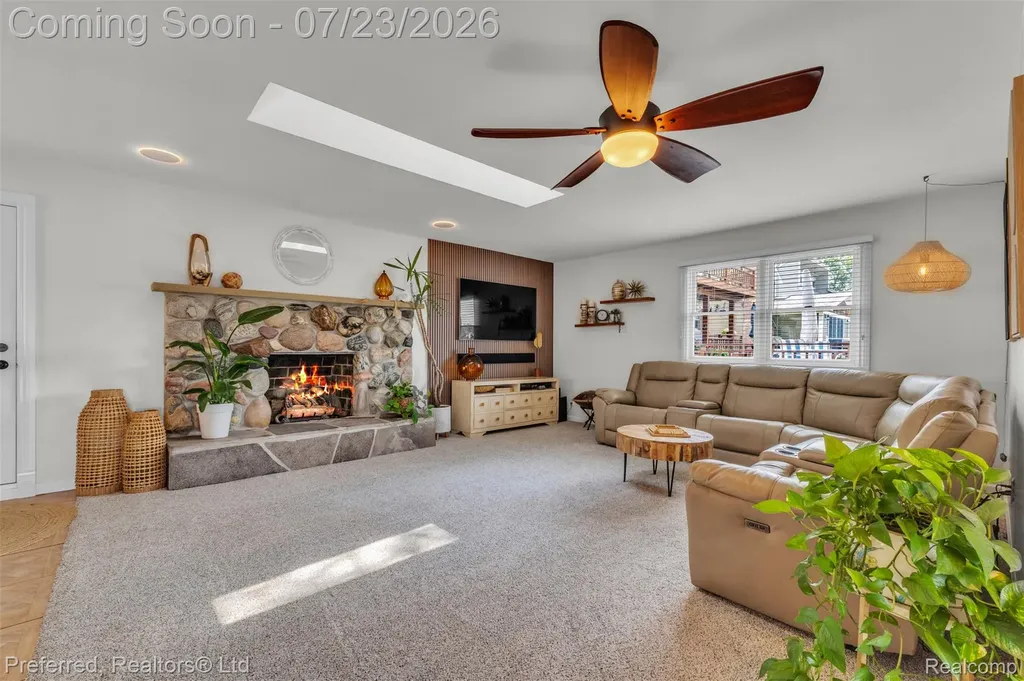 4337 Windiate Park Drive Waterford Charter Township MI 48329