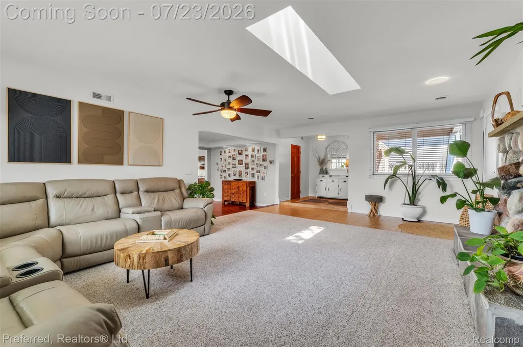 4337 Windiate Park Drive Waterford Charter Township MI 48329