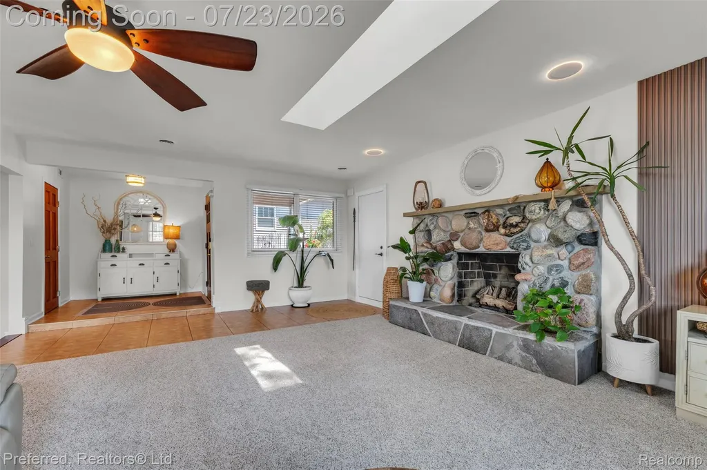 4337 Windiate Park Drive Waterford Charter Township MI 48329