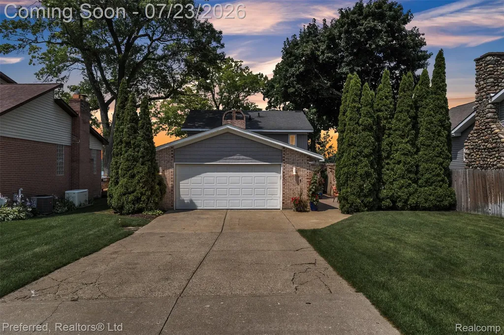4337 Windiate Park Drive Waterford Charter Township MI 48329
