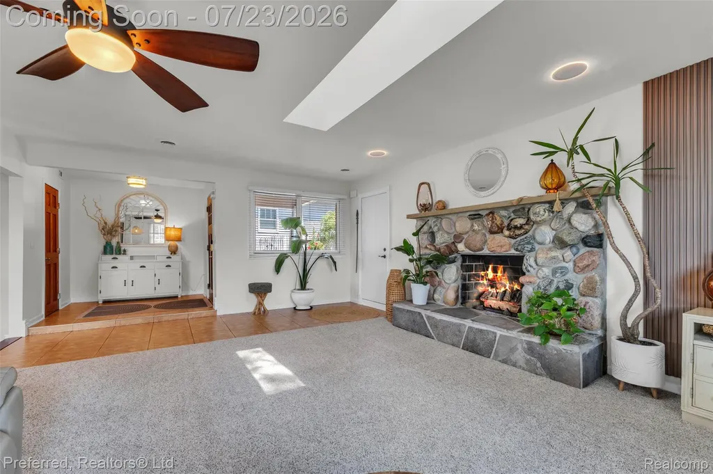 4337 Windiate Park Drive Waterford Charter Township MI 48329