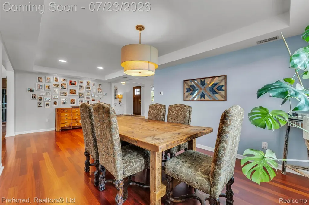 4337 Windiate Park Drive Waterford Charter Township MI 48329