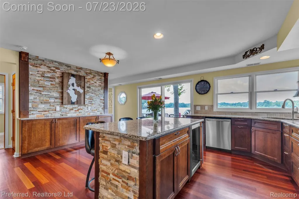 4337 Windiate Park Drive Waterford Charter Township MI 48329