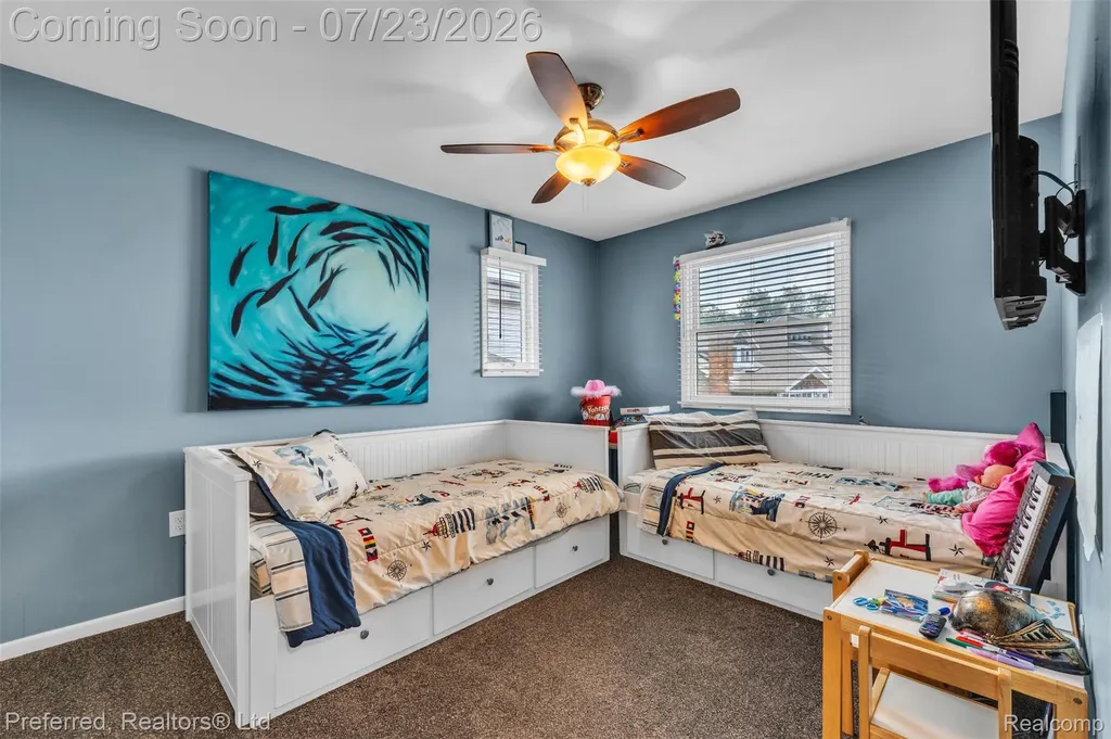4337 Windiate Park Drive Waterford Charter Township MI 48329