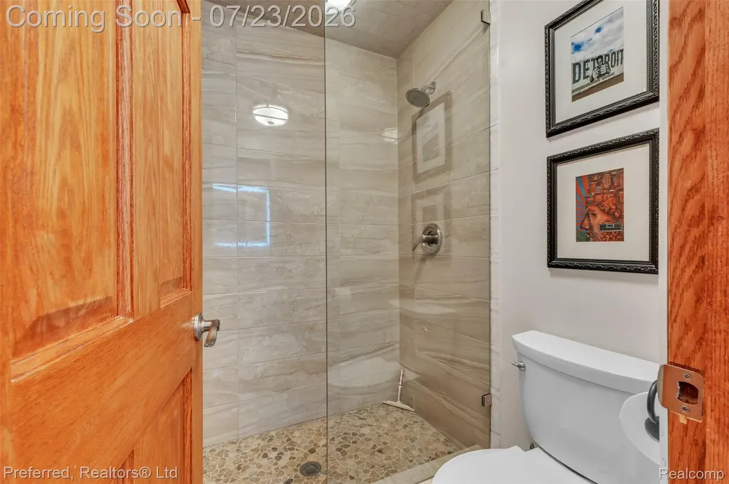 4337 Windiate Park Drive Waterford Charter Township MI 48329