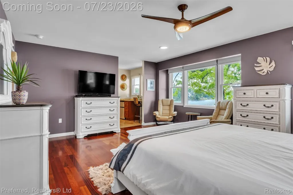 4337 Windiate Park Drive Waterford Charter Township MI 48329
