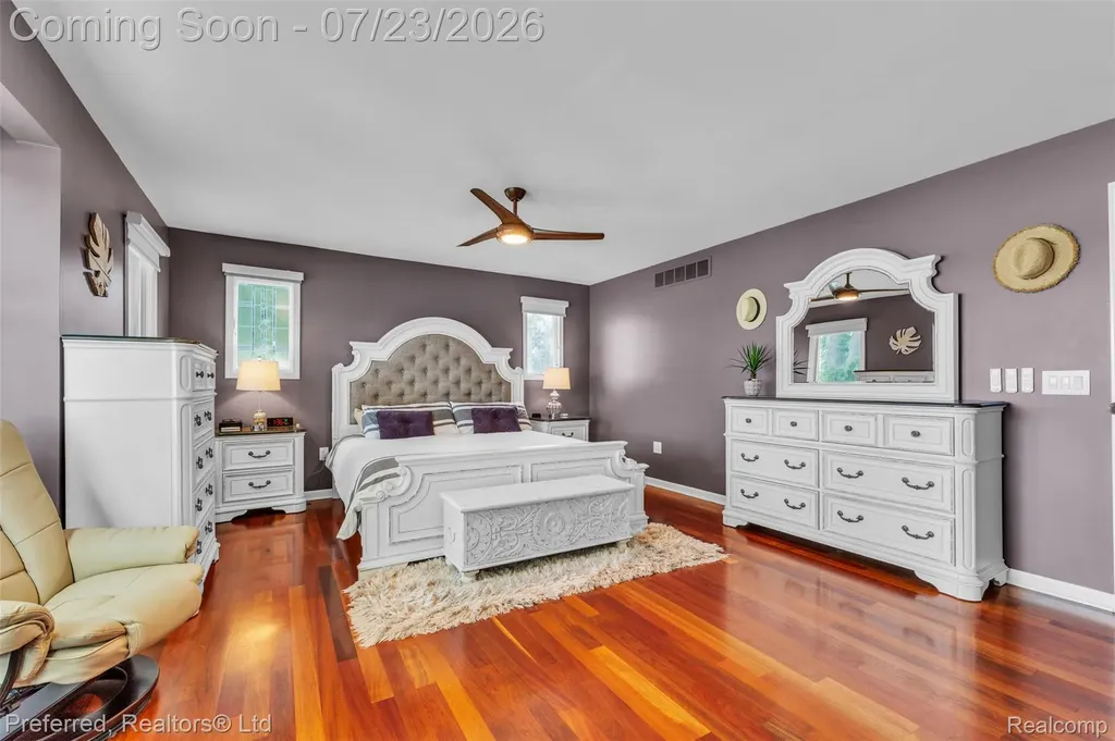4337 Windiate Park Drive Waterford Charter Township MI 48329