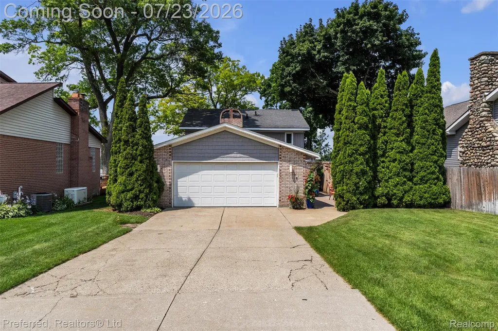 4337 Windiate Park Drive Waterford Charter Township MI 48329