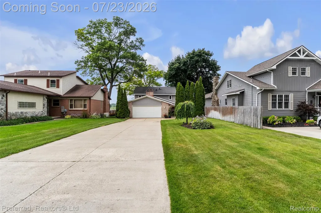 4337 Windiate Park Drive Waterford Charter Township MI 48329