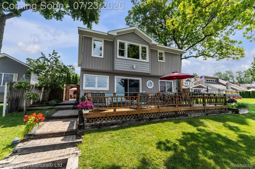 4337 Windiate Park Drive Waterford Charter Township MI 48329