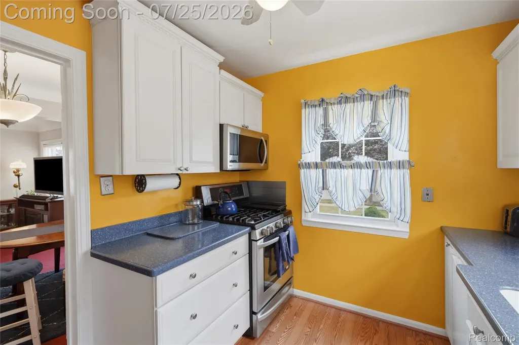15617 Anne Avenue Allen Park City MI 48101