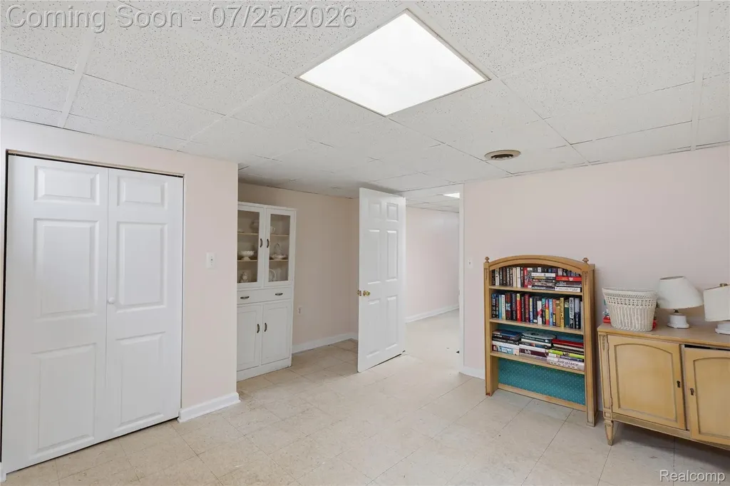 15617 Anne Avenue Allen Park City MI 48101