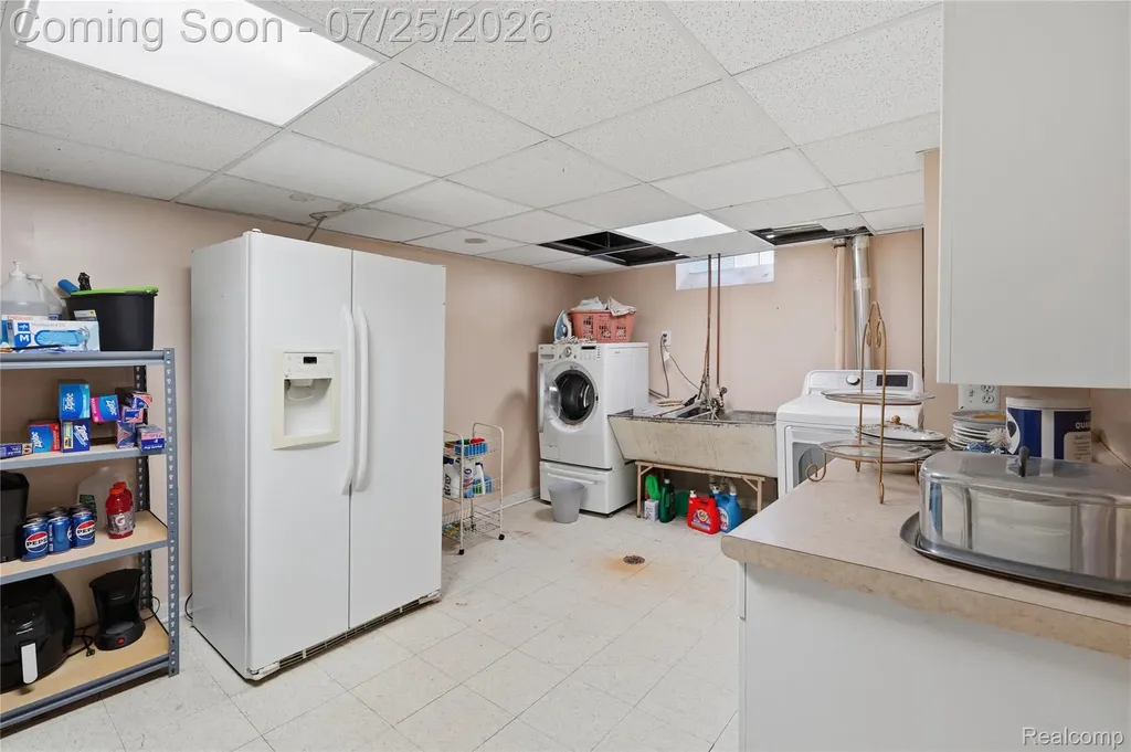 15617 Anne Avenue Allen Park City MI 48101