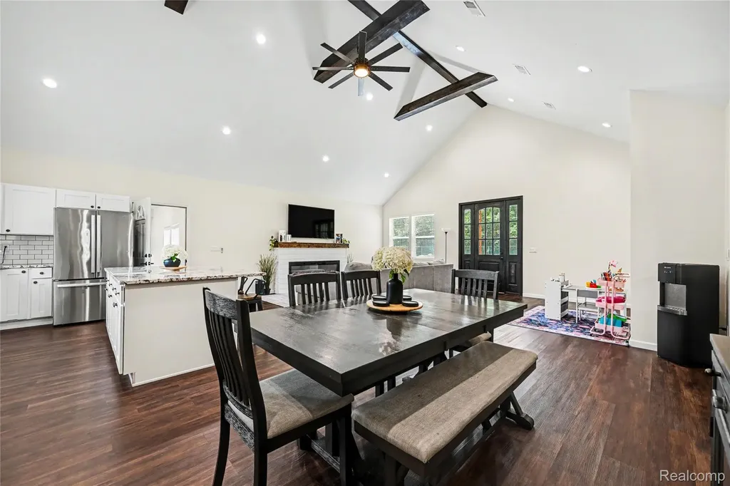 4086 W Commerce Road Milford Charter Township MI 48380