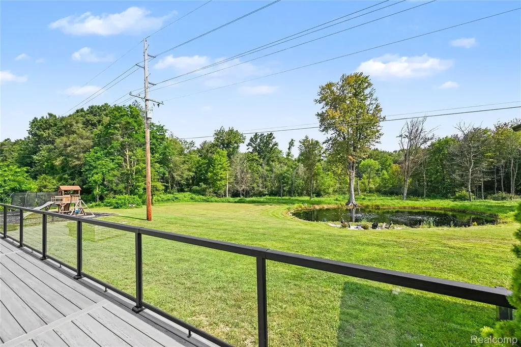 4086 W Commerce Road Milford Charter Township MI 48380