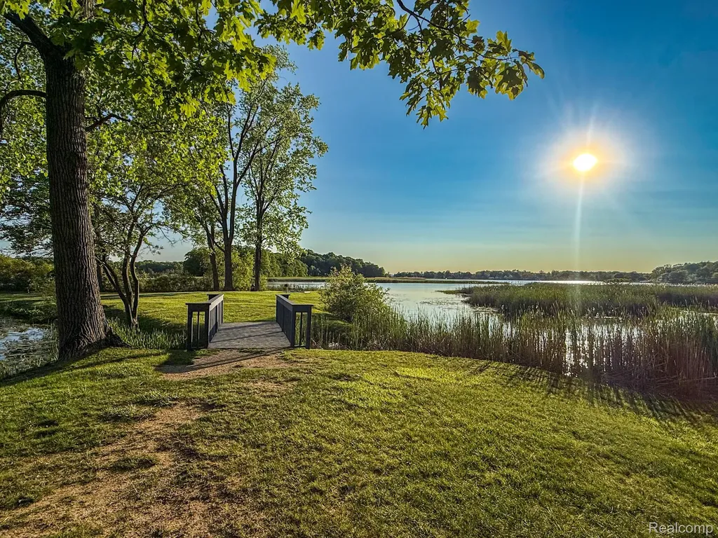 11600 Bay Drive Tyrone Township MI 48430