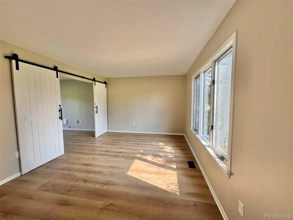 2132 Maple Creek Circle Pittsfield Charter Township MI 48108