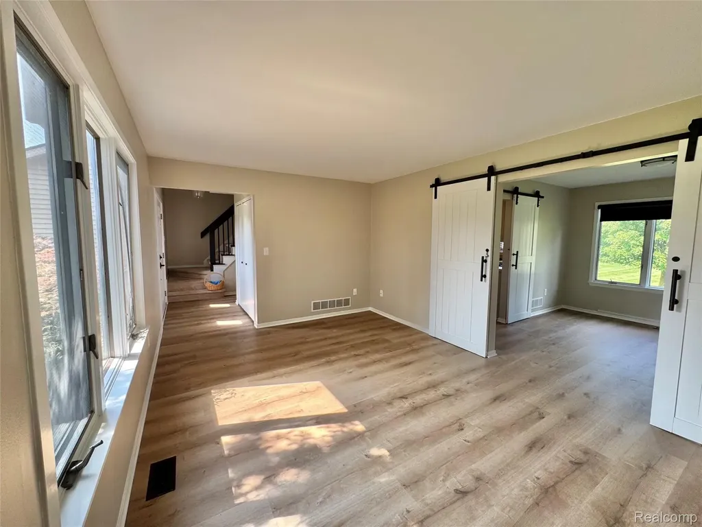 2132 Maple Creek Circle Pittsfield Charter Township MI 48108