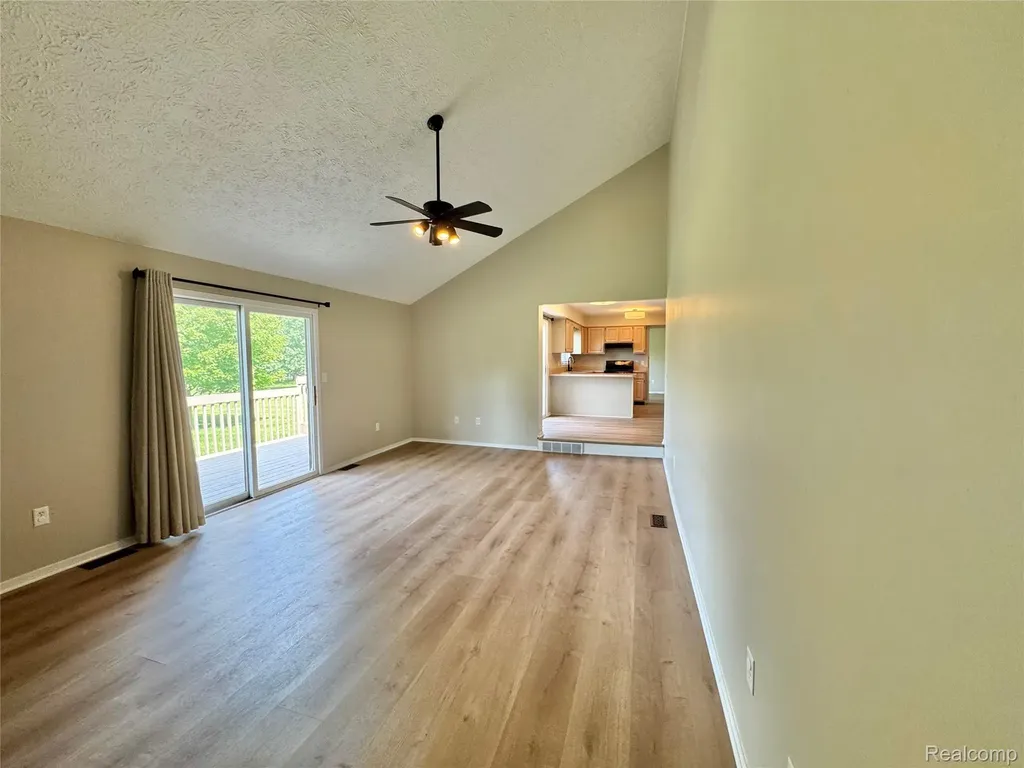 2132 Maple Creek Circle Pittsfield Charter Township MI 48108